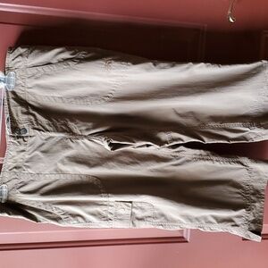 The North Face brown nylon cargo  hiking Capri.  Size 8